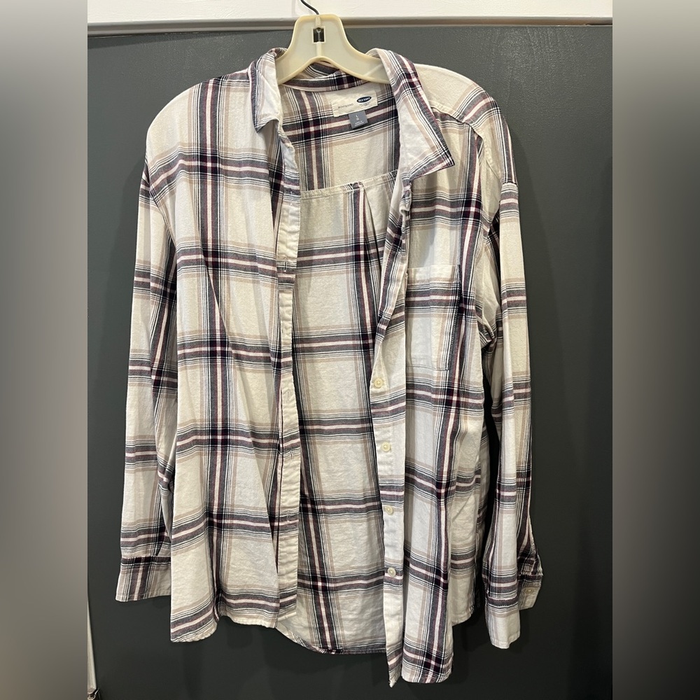 Old navy flannel top